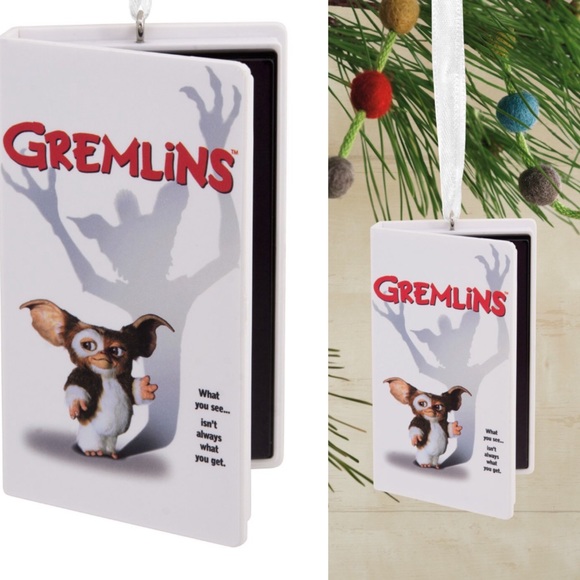 Hallmark Gremlins Christmas Ornament - Picture 5 of 16